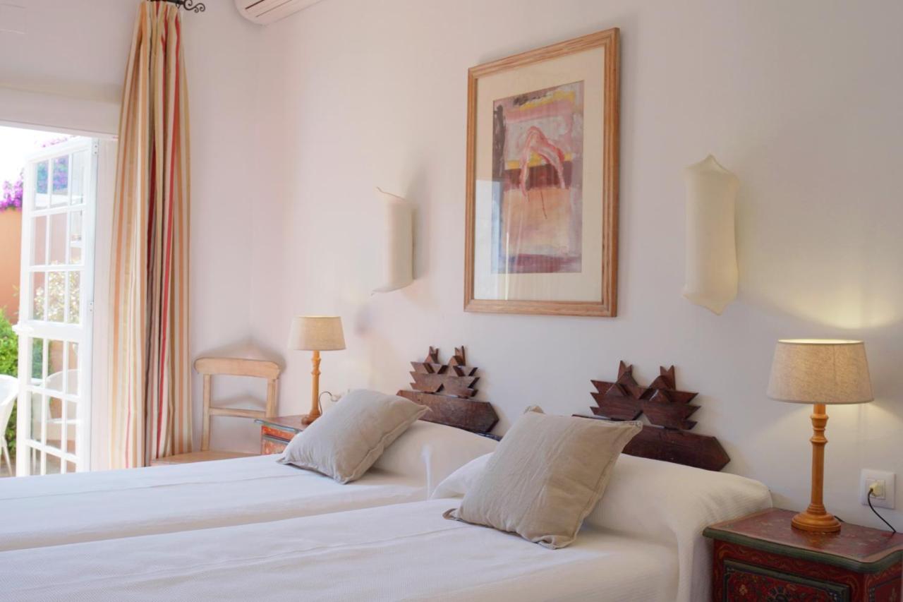 Hotel Madreselva - Grupo Califa Los Canos De Meca Extérieur photo