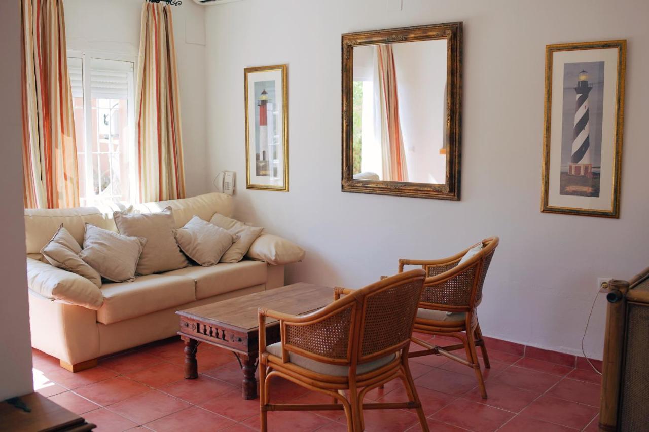 Hotel Madreselva - Grupo Califa Los Canos De Meca Extérieur photo